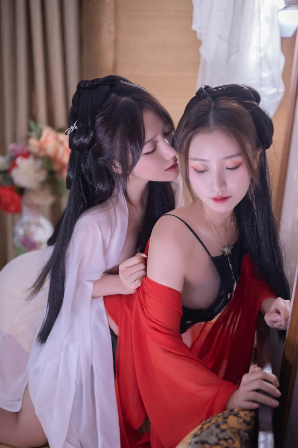 鱼子酱Fish - 双人古装 [154P-1.27GB]  tg@simisebaisi 【丝足阁】153.webp